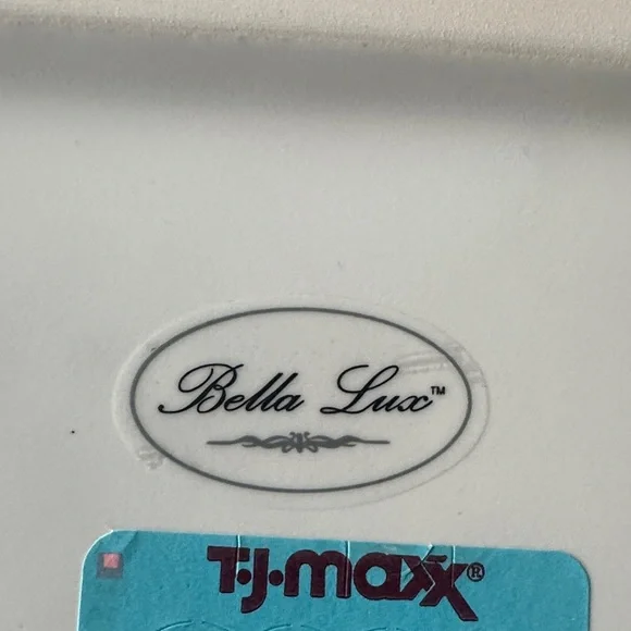 Bella Luxx White and Silver Bath Accessory Set - Picture 2 of 5